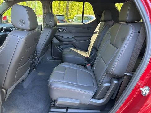 Used 2023 Chevrolet Traverse RS AWD/4WD image 14