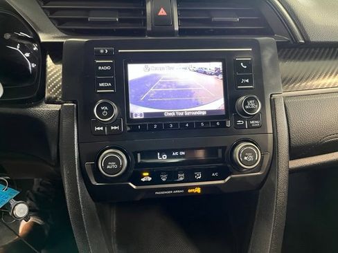 Used 2018 Honda Civic Sport image 28