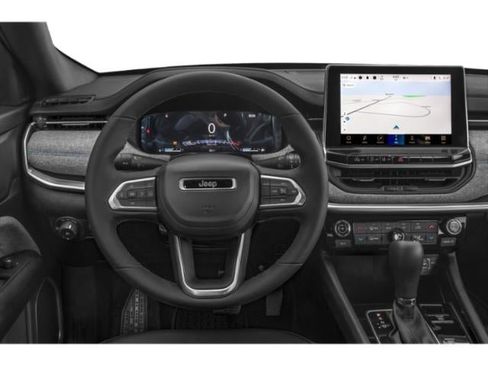 Used 2023 Jeep Compass Latitude AWD/4WD image 7