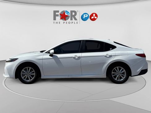 Used 2025 Toyota Camry LE FWD image 2