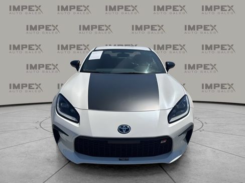 Used 2024 Toyota GR86 TRUENO Edition RWD image 8