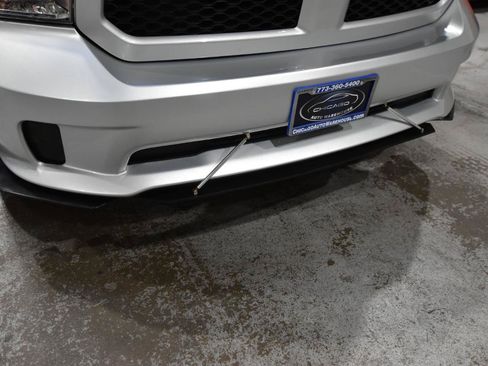 Used 2015 RAM 1500 Express AWD/4WD image 3