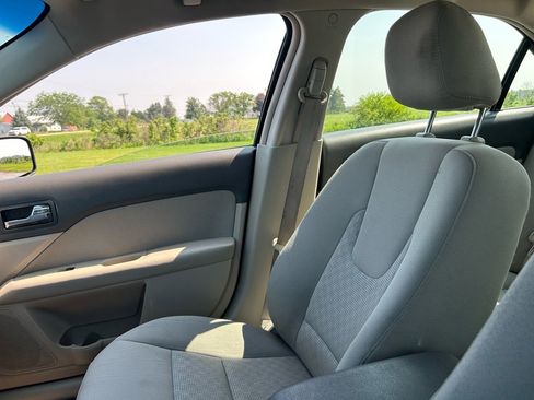 Used 2010 Ford Fusion SE image 21