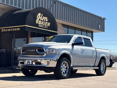 Used 2017 RAM 1500 Limited image 1