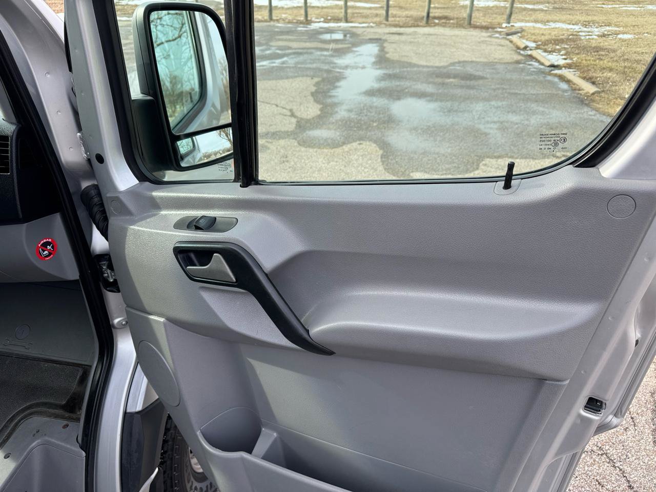 Used 2007 Dodge Sprinter 2500 w/ Cooling Group RWD image 17