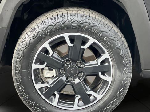 Used 2023 Jeep Renegade Trailhawk w/ Trailhawk Elite Group image 11