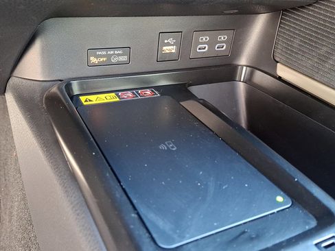 Used 2026 Toyota Camry XLE w/ Convenience Package image 25