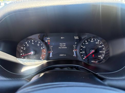 Used 2025 Jeep Compass Trailhawk AWD/4WD image 38