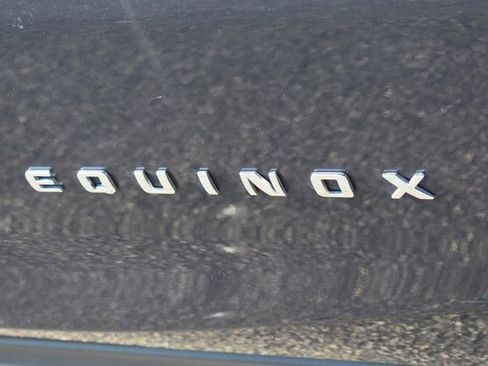 Used 2018 Chevrolet Equinox LT FWD image 13