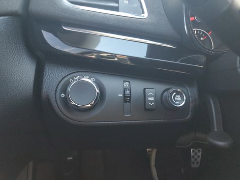 Used 2016 Chevrolet SS image 17