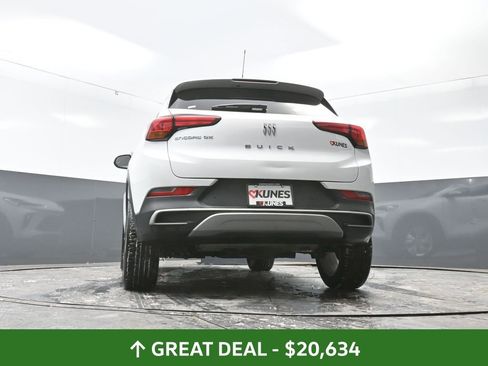 Used 2025 Buick Encore GX Preferred image 57