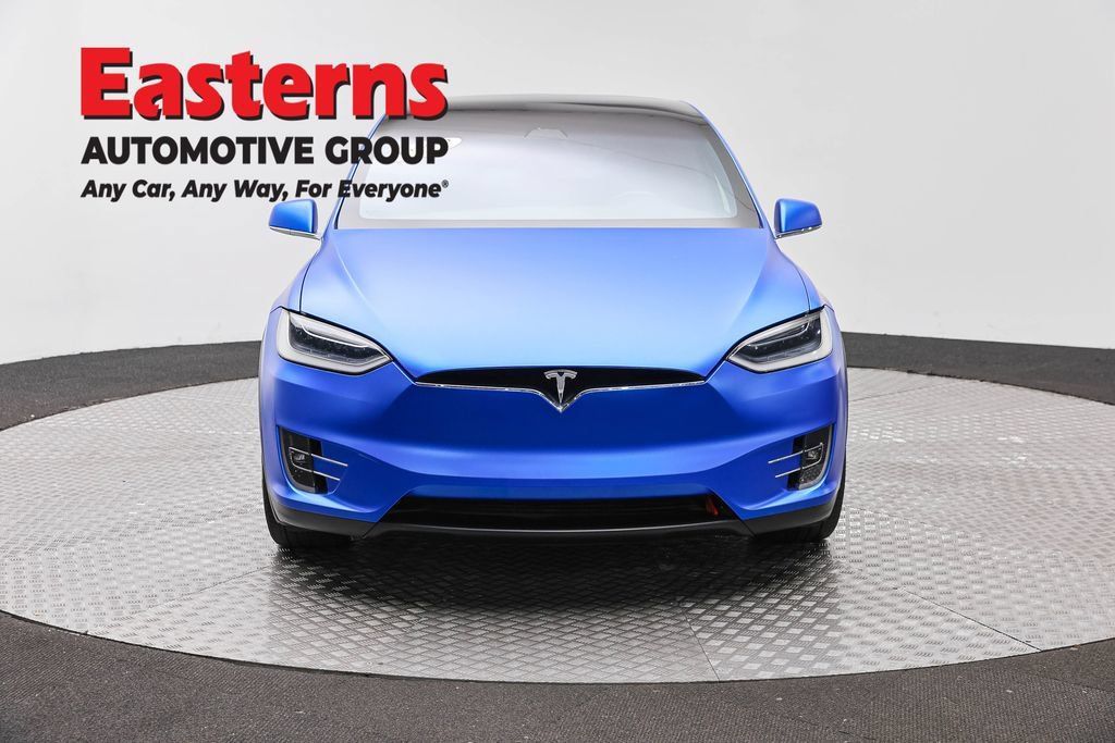 Used 2019 Tesla Model X 75D AWD/4WD image 2