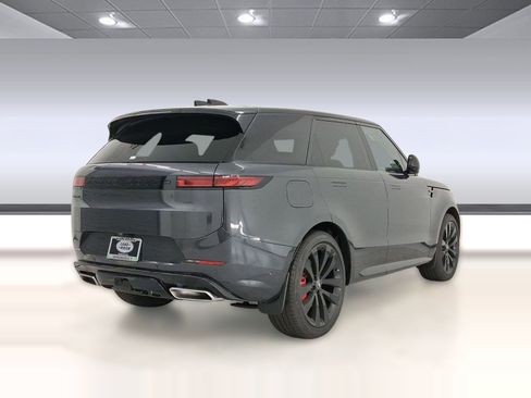 New 2025 Land Rover Range Rover Sport Dynamic SE image 9