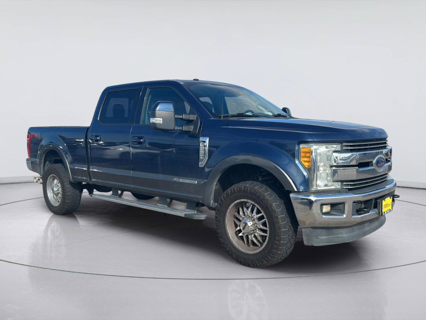 Used 2017 Ford F250 Lariat w/ Lariat Ultimate Package AWD/4WD image 3