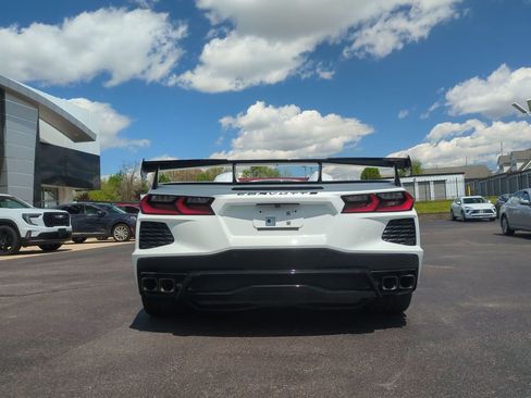 Used 2021 Chevrolet Corvette Stingray Premium Conv w/ Z51 Performance Package RWD image 6