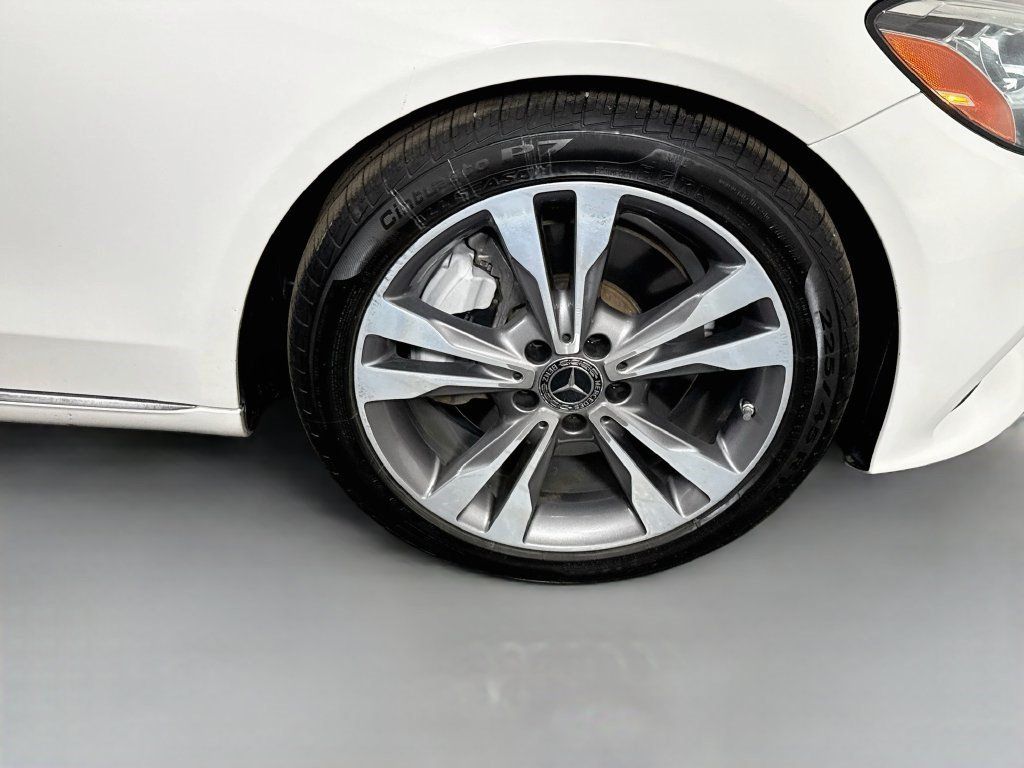 Used 2019 Mercedes-Benz C 300 Sedan w/ Premium Package image 31