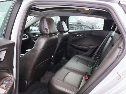 Used 2020 Chevrolet Malibu Premier image 10