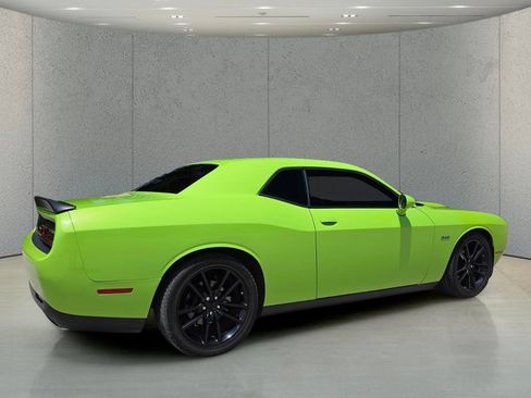 Used 2023 Dodge Challenger R/T RWD image 4