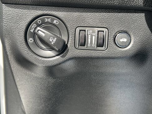 Used 2020 Dodge Challenger SXT w/ Blacktop Package RWD image 28