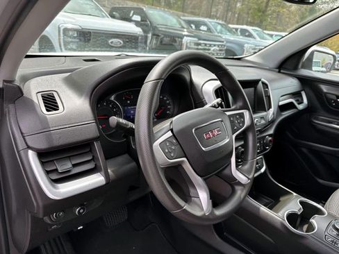 Used 2022 GMC Terrain SLE w/ Driver Convenience Package AWD/4WD image 11