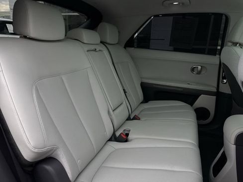 Used 2024 Hyundai Ioniq 5 Limited image 28
