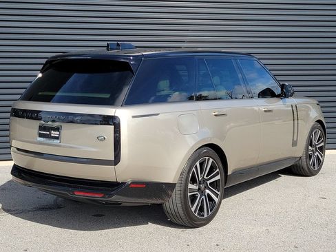 Used 2023 Land Rover Range Rover SE AWD/4WD image 7