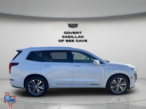 Used 2020 Cadillac XT6 Premium Luxury image 9