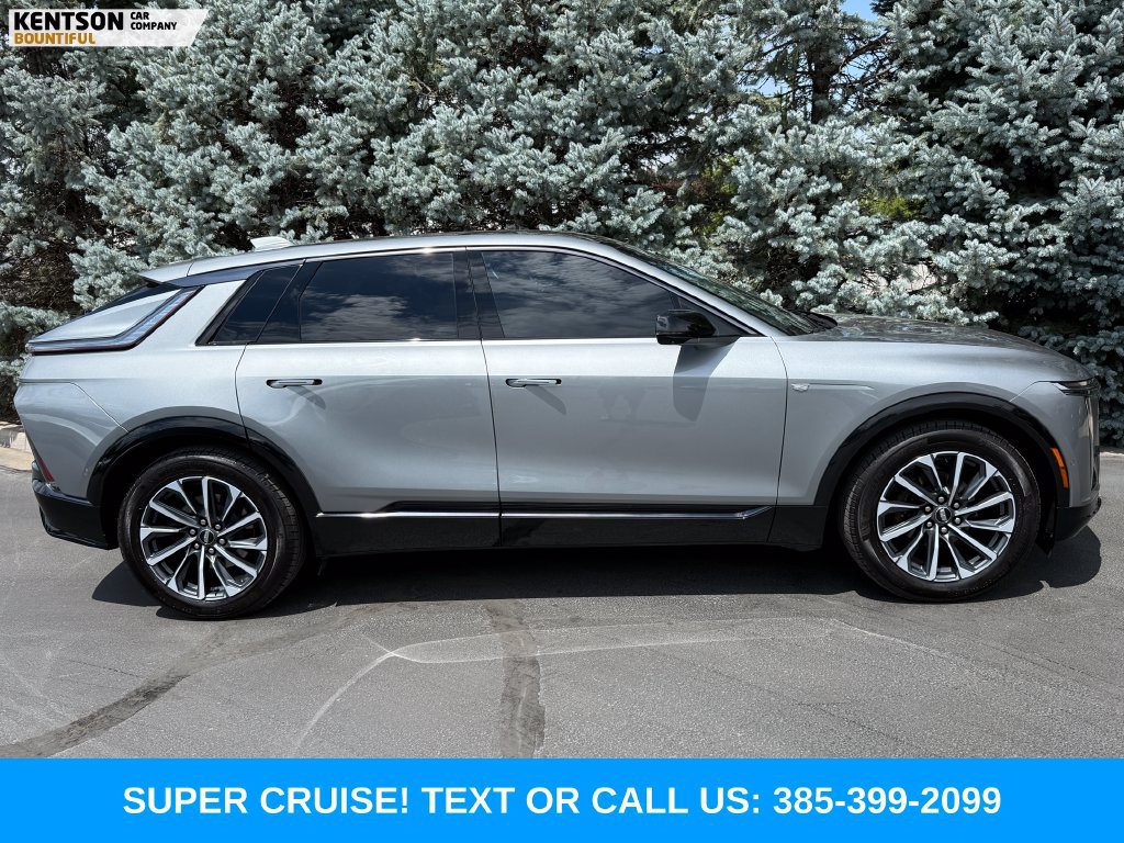 Used 2024 Cadillac Lyriq Sport w/ LPO, Floor Liner Package AWD/4WD image 8