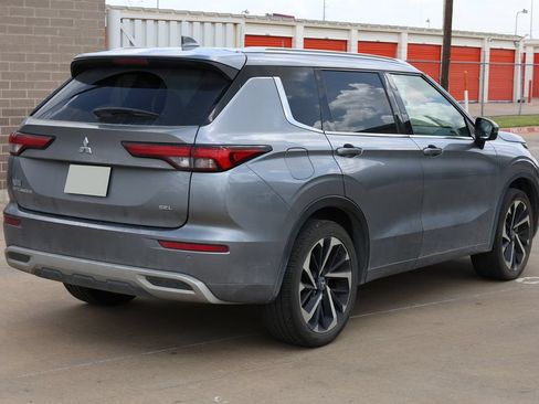 Used 2022 Mitsubishi Outlander SEL FWD image 5