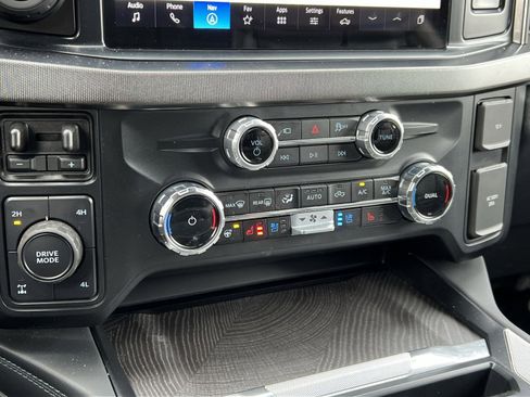 Used 2025 Ford F350 Platinum image 19