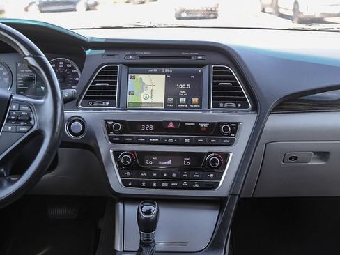 Used 2016 Hyundai Sonata Limited FWD image 14