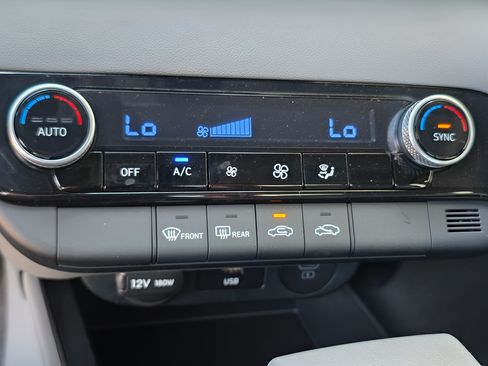 Used 2026 Hyundai Elantra Hybrid FWD image 27