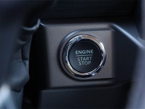 Used 2025 Ford F150 XLT w/ Equipment Group 302A MID image 14