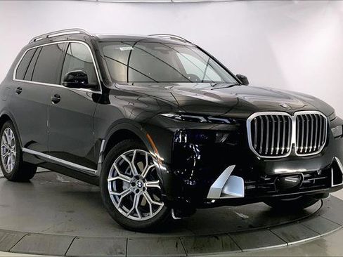 Used 2026 BMW X7 xDrive40i image 1