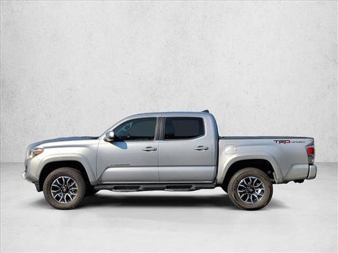 Used 2022 Toyota Tacoma TRD Sport w/ Technology Package RWD image 8