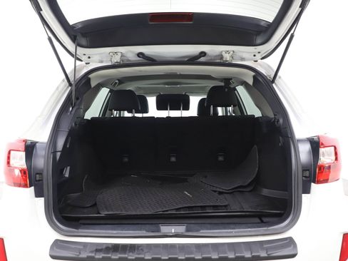 Used 2017 Subaru Outback 2.5i Limited image 16