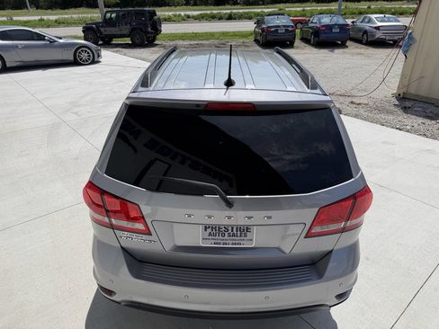 Used 2019 Dodge Journey SE FWD image 7