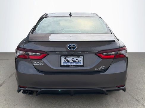 Used 2024 Toyota Camry SE image 5