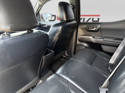 Used 2021 Toyota Tacoma TRD Pro AWD/4WD image 16