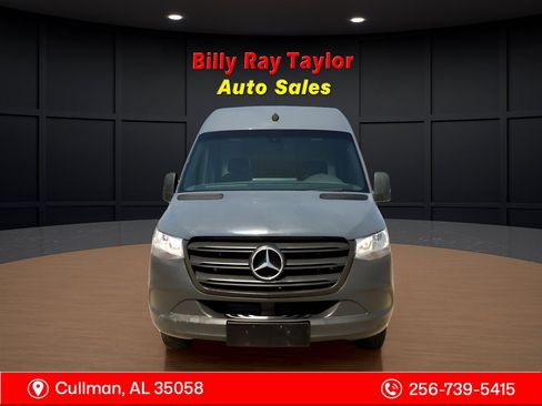 Used 2019 Mercedes-Benz Sprinter 144 image 3