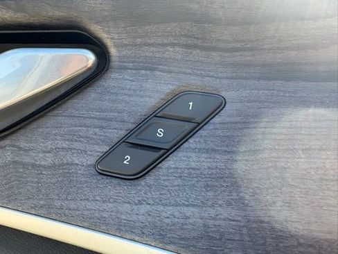 Used 2022 Jeep Grand Cherokee L Limited image 29