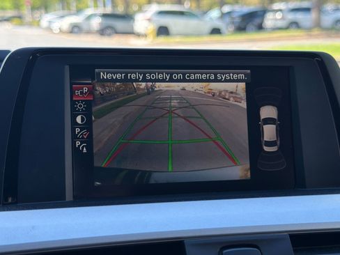 Used 2016 BMW 320i Sedan image 24