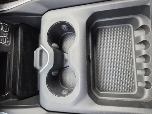 Used 2021 RAM 1500 Big Horn AWD/4WD image 11