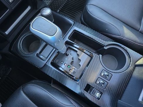 Certified 2022 Toyota 4Runner TRD Off-Road Premium image 24