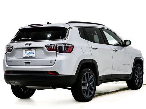 New 2026 Jeep Compass Latitude AWD/4WD image 6