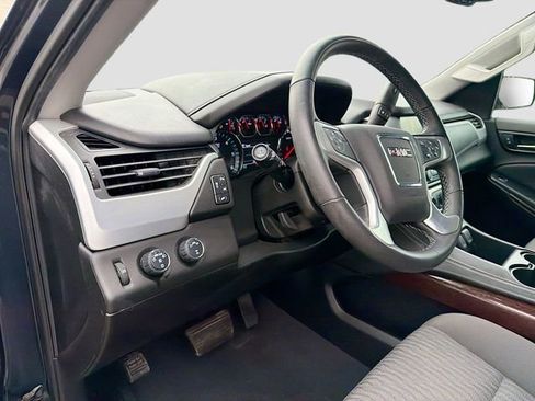 Used 2019 GMC Yukon SLE w/ SLE Value Package image 9