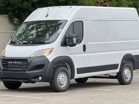 New 2026 RAM ProMaster 2500 w/ Convenience Group image 8