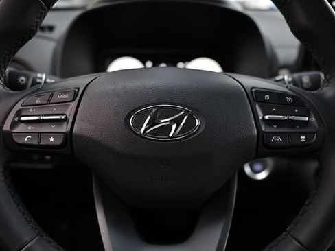 Used 2023 Hyundai Kona Limited image 33