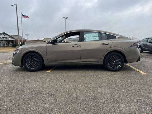 New 2026 Nissan Sentra SV w/ SV Convenience Package image 3