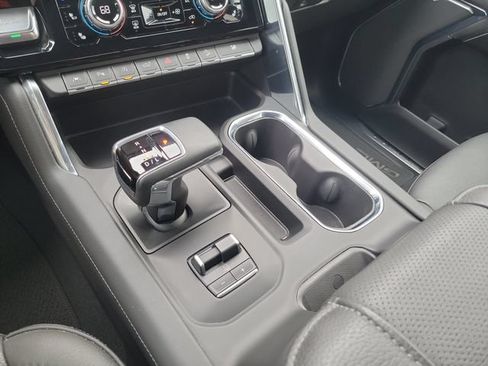 Used 2024 GMC Sierra 1500 Denali AWD/4WD image 24